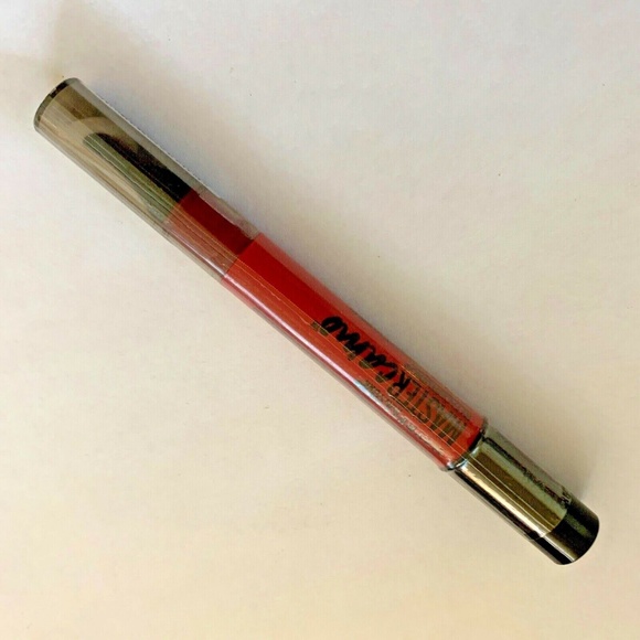Maybelline New York Master Camo 60 Rouge Color Cor - Picture 1 of 3